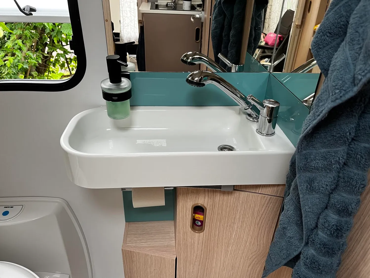 GROHE Start Cube Seifenspender Matt Schwarz klebbar